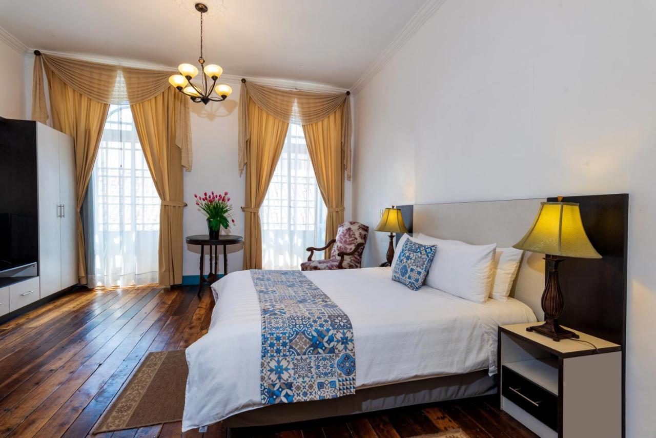 Del Parque Hotel & Suites Куэнка Экстерьер фото