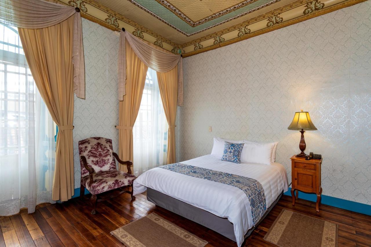 Del Parque Hotel & Suites Куэнка Экстерьер фото