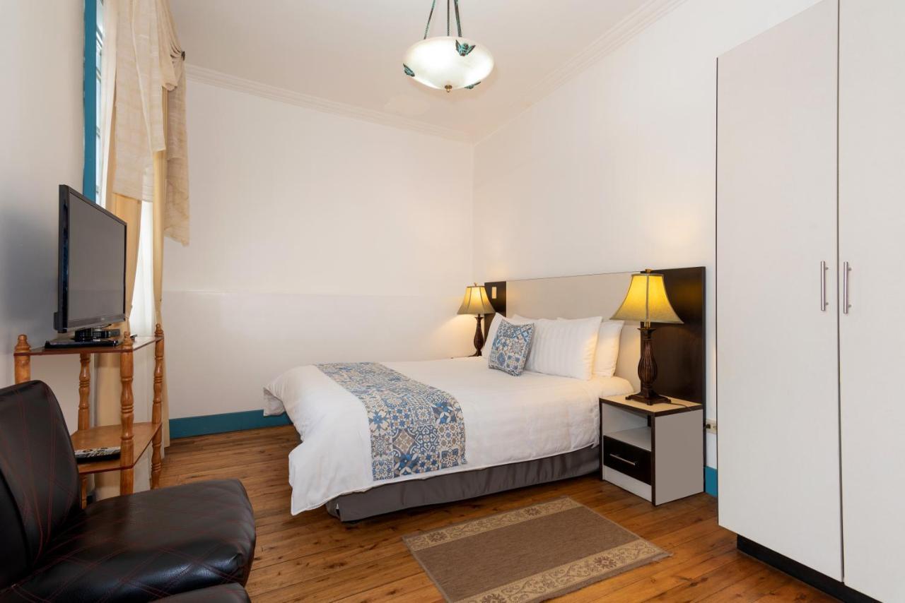 Del Parque Hotel & Suites Куэнка Экстерьер фото