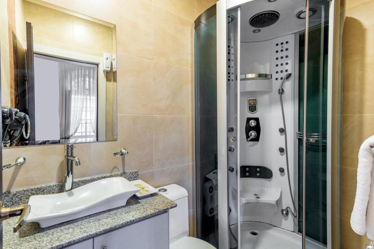 Del Parque Hotel & Suites Куэнка Экстерьер фото