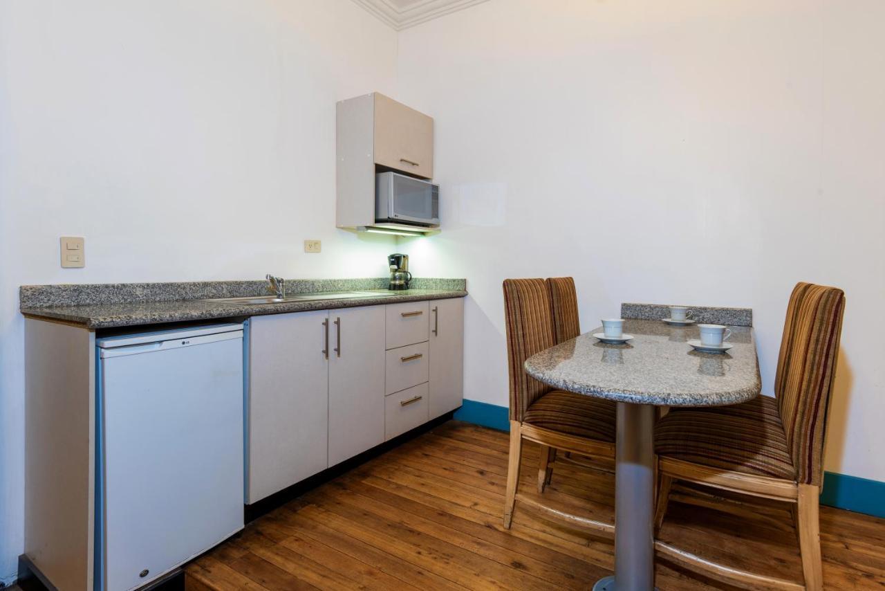 Del Parque Hotel & Suites Куэнка Экстерьер фото